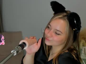 girl
        melissabowen cam image #197321
