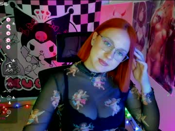 girl
        margaret_red cam image #188579