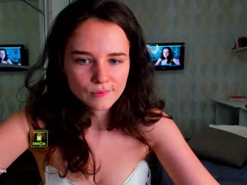 girl
        demurelixir cam image #1022