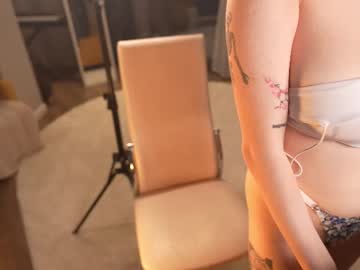 girl
        yoheat cam image #253457